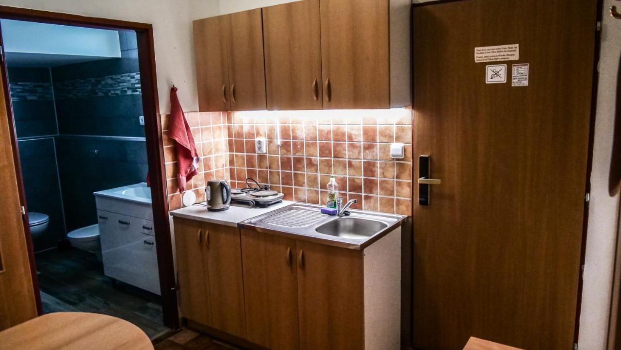 Penzion Na Hradbach Louny Luaran gambar